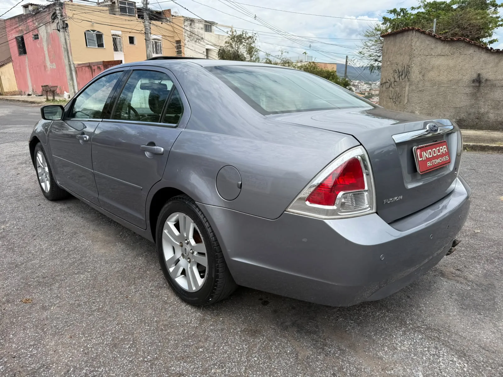 Ford Fusion — foto 8