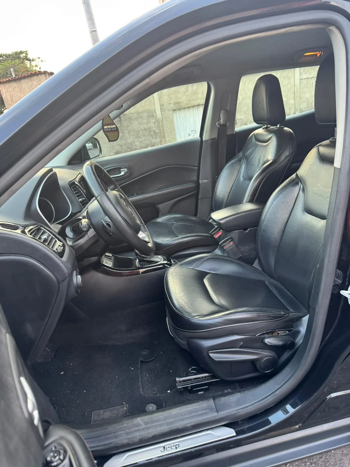 Jeep Compass — foto 12
