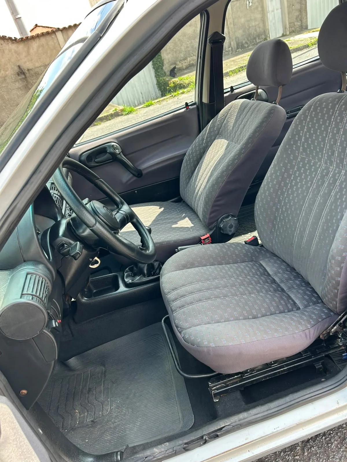 Chevrolet Corsa — foto 10