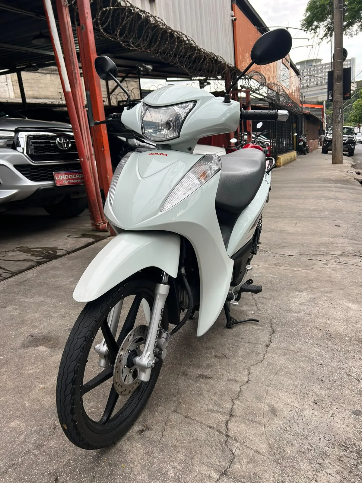 Honda Biz — foto 5