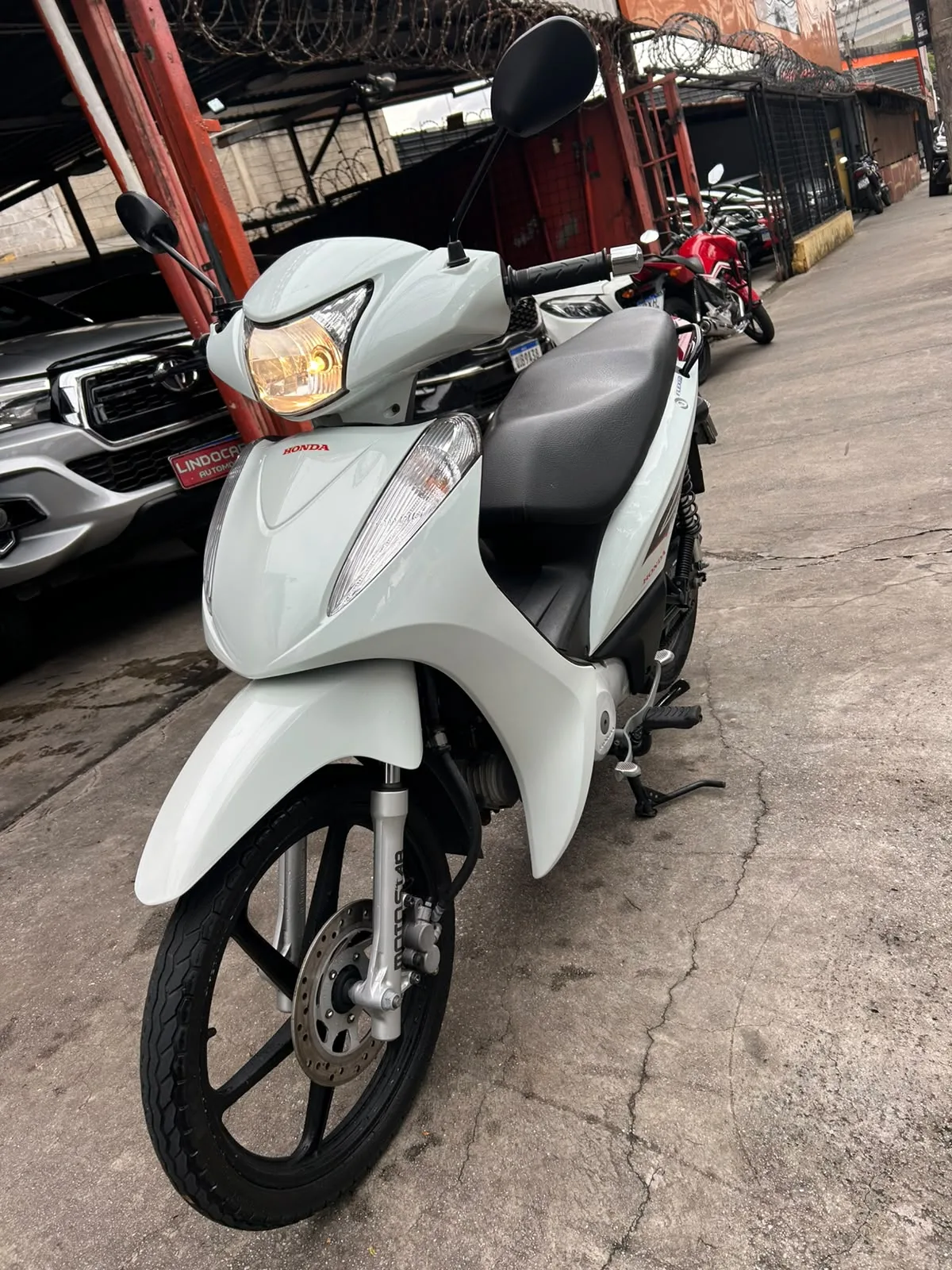 Honda Biz — foto 7
