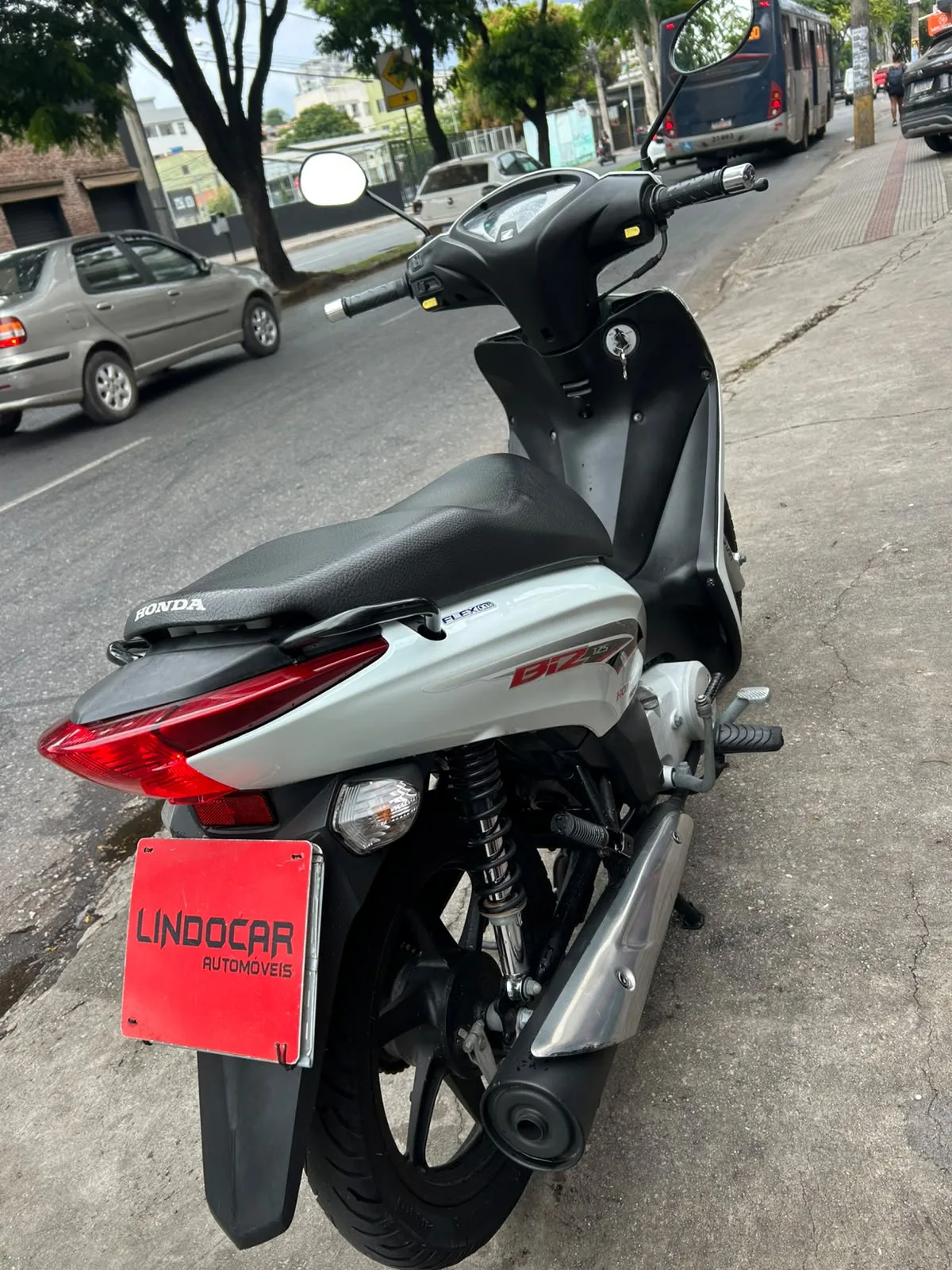 Honda Biz — foto 10